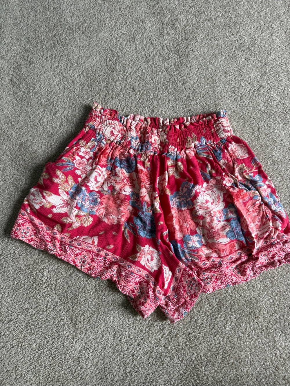 High-Waist Floral Smocked Shorts - Pink Floral
